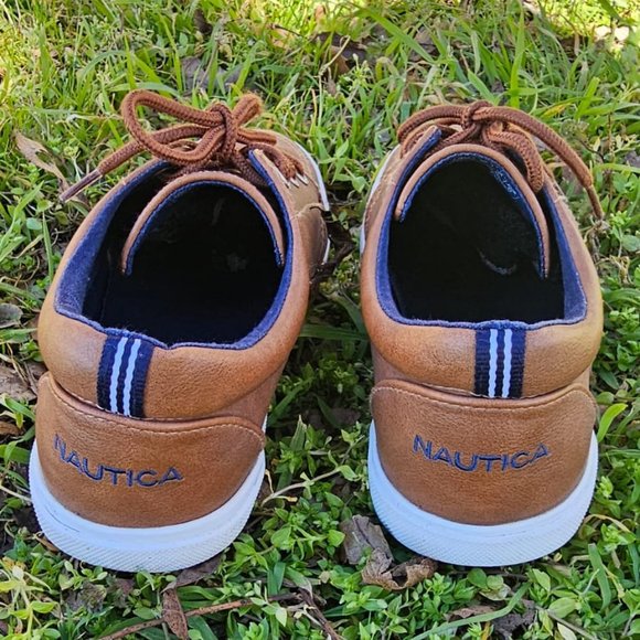 NAUTICA  TALLA 5  COLOR CAFE - Picture 10 of 10